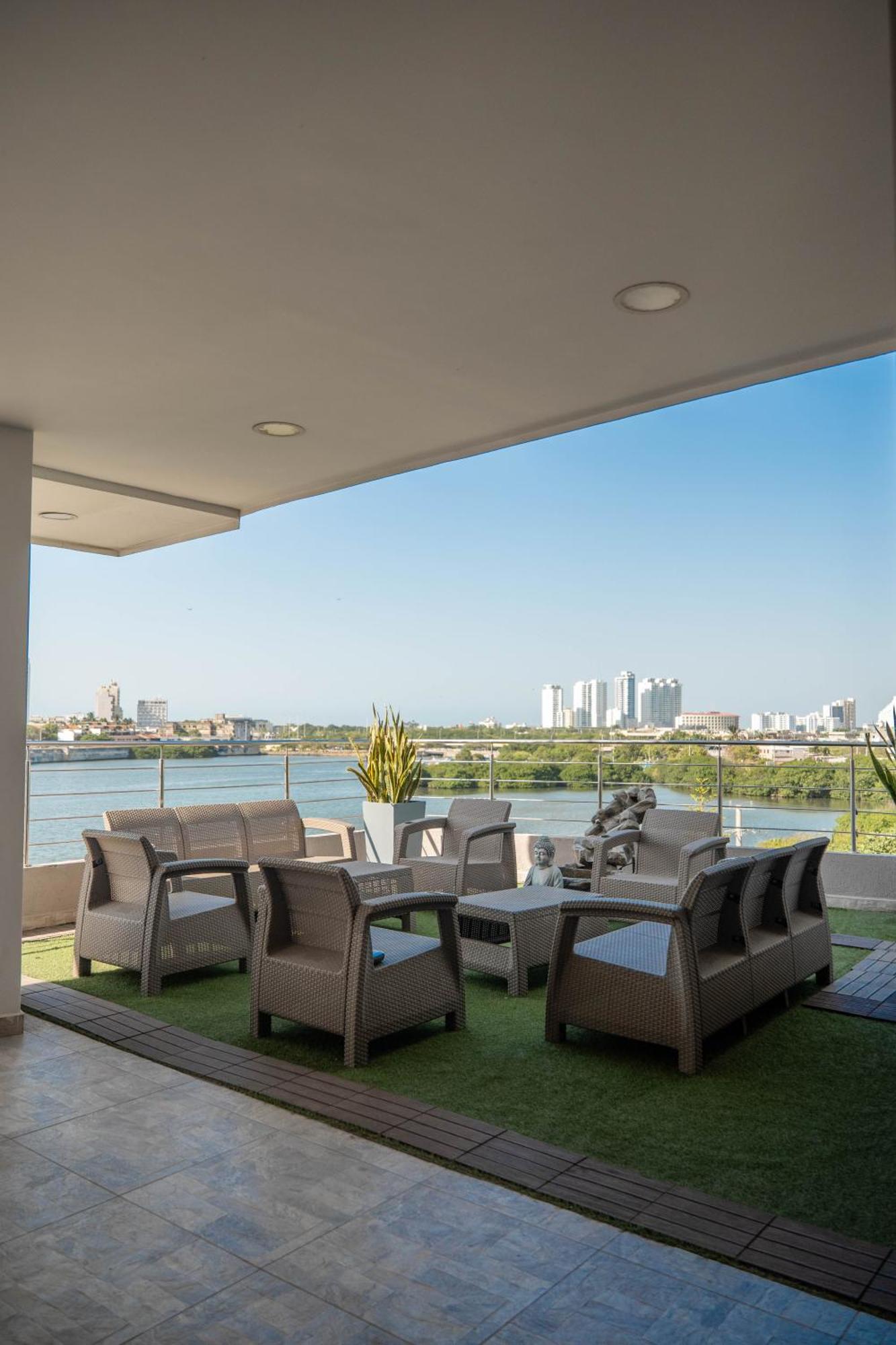 Bahia 79 Apartasuites Cerca Al Centro Cartagena Dış mekan fotoğraf