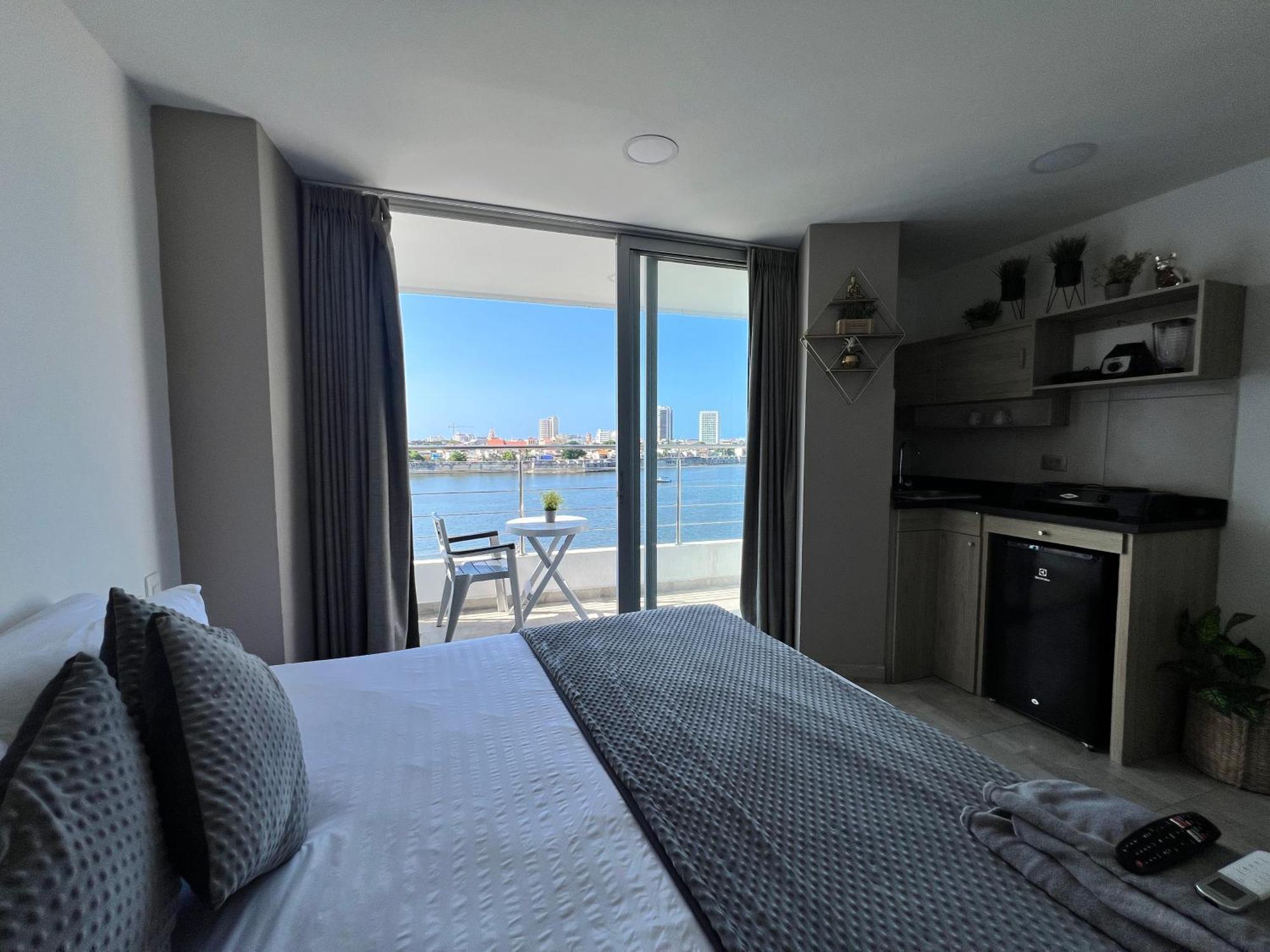 Bahia 79 Apartasuites Cerca Al Centro Cartagena Dış mekan fotoğraf